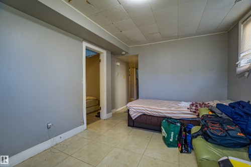 12716 12718 94 Street, Edmonton, AB - Indoor Photo Showing Bedroom