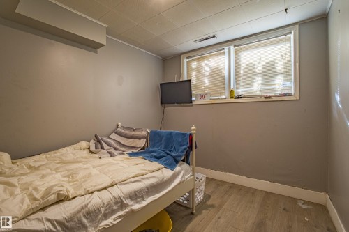 12716 12718 94 Street, Edmonton, AB - Indoor Photo Showing Bedroom