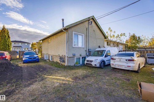 12716 12718 94 Street, Edmonton, AB - Outdoor