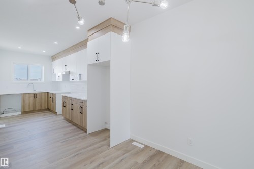 263 Munn Way, Leduc, AB - Indoor Photo Showing Other Room