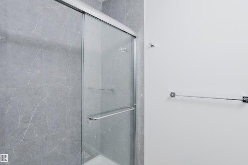 263 Munn Way, Leduc, AB - Indoor Photo Showing Bathroom