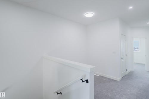 263 Munn Way, Leduc, AB - Indoor Photo Showing Other Room