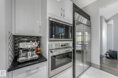 3510 Watson Point(E), Edmonton, AB - Indoor Photo Showing Kitchen