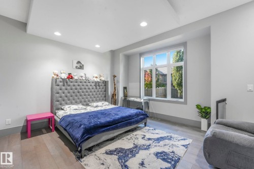 3510 Watson Point(E), Edmonton, AB - Indoor Photo Showing Bedroom