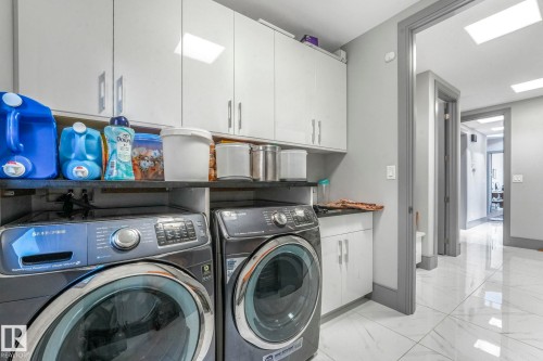 3510 Watson Point(E), Edmonton, AB - Indoor Photo Showing Laundry Room