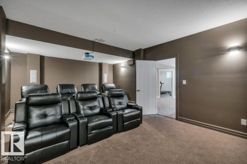 1211 Adamson Drive, Edmonton, AB - Indoor