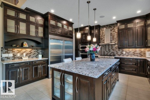 1211 Adamson Drive, Edmonton, AB - Indoor Photo Showing Kitchen With Upgraded Kitchen