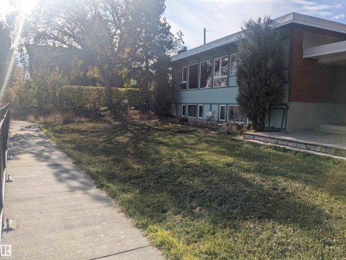 8311 96 Street, Edmonton, AB - Outdoor