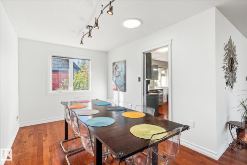 3018 110A Street, Edmonton, AB - Indoor Photo Showing Dining Room
