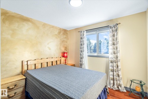 3018 110A Street, Edmonton, AB - Indoor Photo Showing Bedroom
