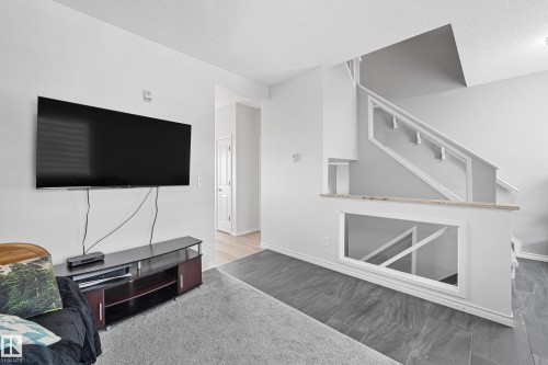 91 13825 155 Ave, Edmonton, AB - Indoor