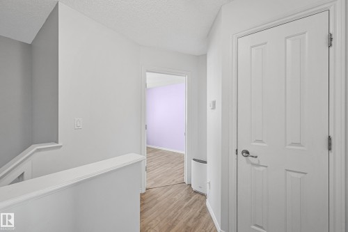 91 13825 155 Ave, Edmonton, AB - Indoor Photo Showing Other Room