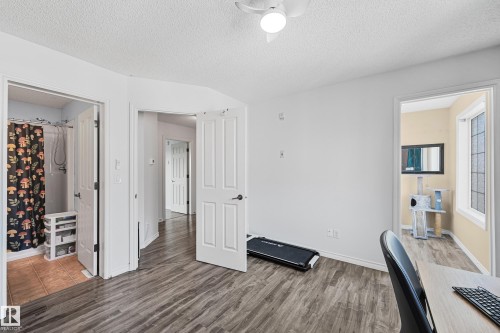 91 13825 155 Ave, Edmonton, AB - Indoor Photo Showing Other Room