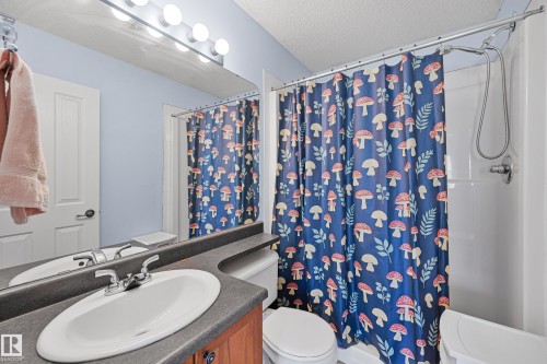 91 13825 155 Ave, Edmonton, AB - Indoor Photo Showing Bathroom