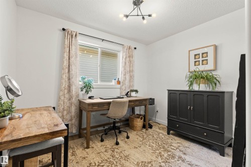 82 Oakridge Drive N, St. Albert, AB - Indoor Photo Showing Office