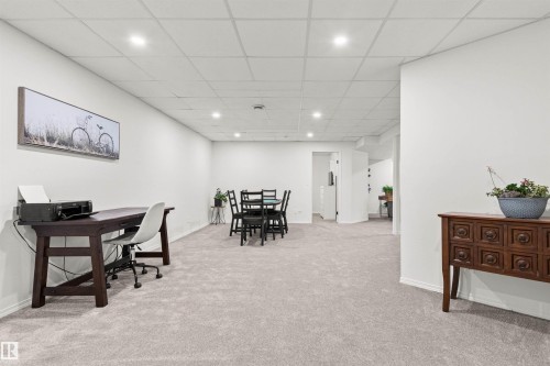 82 Oakridge Drive N, St. Albert, AB - Indoor Photo Showing Other Room