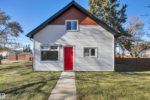 5004 45Th Avenue, Calmar, AB - Outdoor