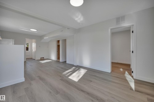 5004 45Th Avenue, Calmar, AB - Indoor Photo Showing Other Room