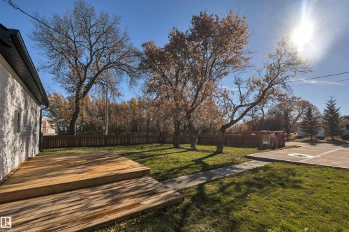 5004 45Th Avenue, Calmar, AB - Outdoor