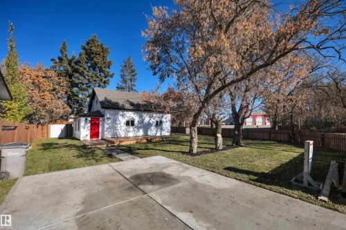 5004 45Th Avenue, Calmar, AB - Outdoor