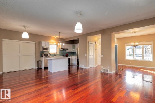 9923 88 Street, Edmonton, AB - Indoor Photo Showing Kitchen