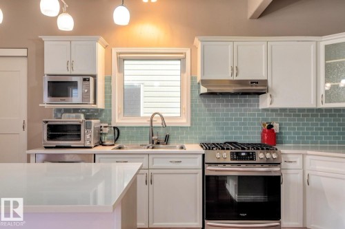 9923 88 Street, Edmonton, AB - Indoor Photo Showing Kitchen With Double Sink With Upgraded Kitchen