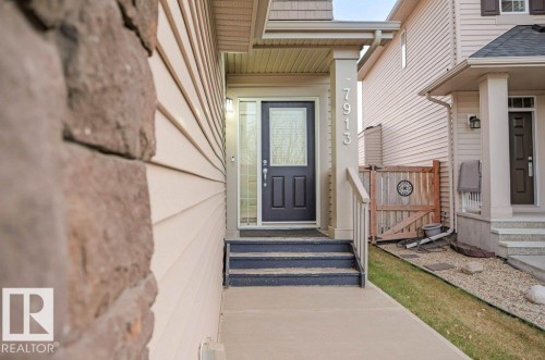 7913 Erasmus Crescent, Edmonton, AB - Outdoor