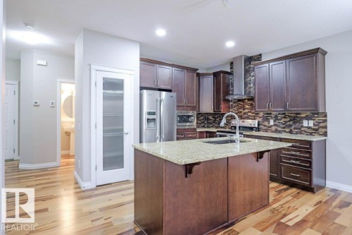 7913 Erasmus Crescent, Edmonton, AB - Indoor Photo Showing Kitchen With Upgraded Kitchen
