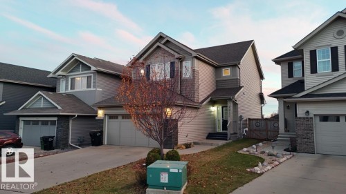 7913 Erasmus Crescent, Edmonton, AB - Outdoor With Facade