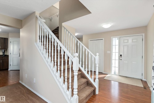 1510 37A Avenue, Edmonton, AB - Indoor Photo Showing Other Room