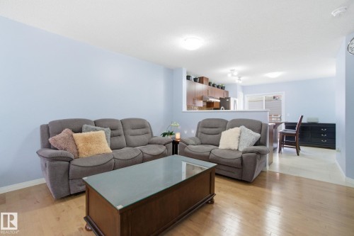69 460 Hemingway Road, Edmonton, AB - Indoor Photo Showing Living Room