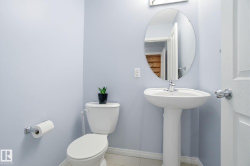 69 460 Hemingway Road, Edmonton, AB - Indoor Photo Showing Bathroom