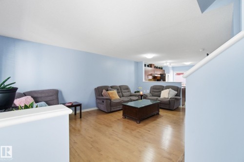 69 460 Hemingway Road, Edmonton, AB - Indoor Photo Showing Living Room