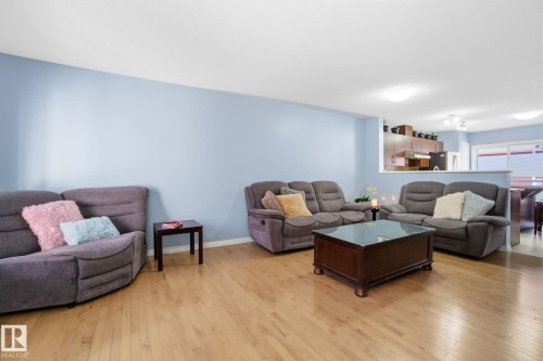 69 460 Hemingway Road, Edmonton, AB - Indoor Photo Showing Living Room