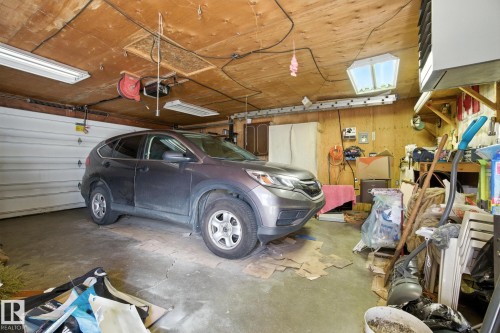 14936 81 Street, Edmonton, AB - Indoor Photo Showing Garage