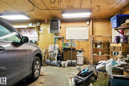 14936 81 Street, Edmonton, AB - Indoor Photo Showing Garage