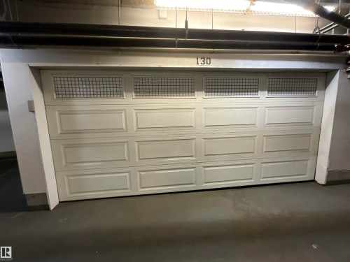 130 5151 Windermere Boulevard, Edmonton, AB - Indoor Photo Showing Garage