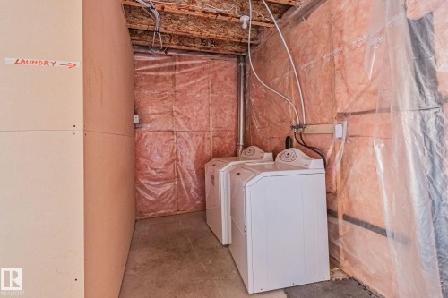 15211 44 Street, Edmonton, AB - Indoor Photo Showing Laundry Room