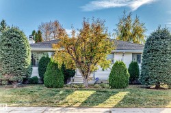 7007 140 Avenue  Edmonton, AB T5G 2M6