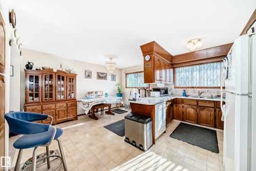 7007 140 Avenue, Edmonton, AB - 