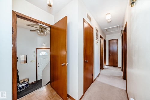 7007 140 Avenue, Edmonton, AB - Indoor Photo Showing Other Room