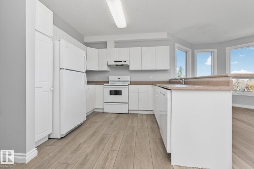 308 9120 156 Street, Edmonton, AB - Indoor Photo Showing Kitchen