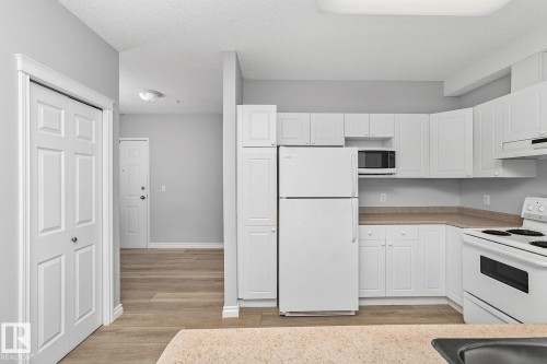308 9120 156 Street, Edmonton, AB - Indoor Photo Showing Kitchen