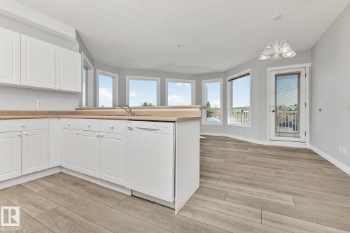 308 9120 156 Street, Edmonton, AB - Indoor Photo Showing Kitchen