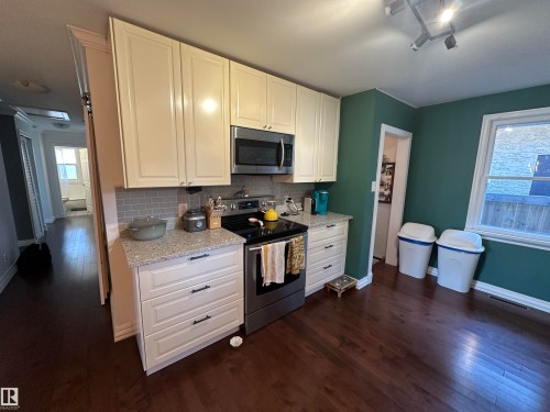 10447 81 Street, Edmonton, AB - Indoor Photo Showing Kitchen