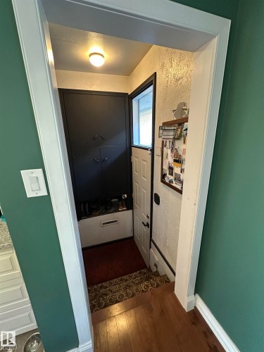 10447 81 Street, Edmonton, AB - Indoor Photo Showing Other Room