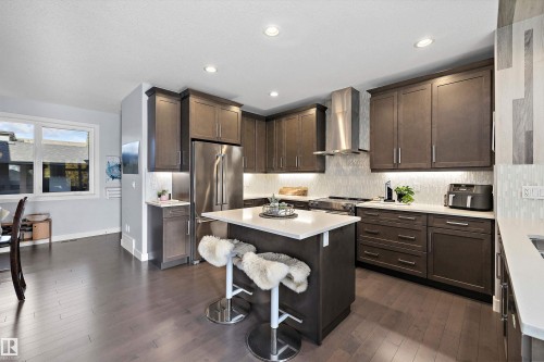 4 Fosbury Link, Sherwood Park, AB - Indoor Photo Showing Kitchen With Upgraded Kitchen