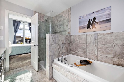 4 Fosbury Link, Sherwood Park, AB - Indoor Photo Showing Bathroom