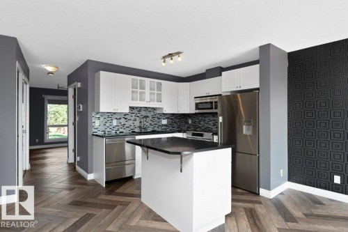 214 10105 95 Street, Edmonton, AB - Indoor Photo Showing Kitchen With Upgraded Kitchen