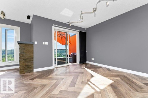 214 10105 95 Street, Edmonton, AB - Indoor Photo Showing Other Room